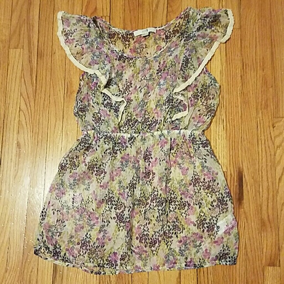 Forever 21 Tops - 5/$25 Forever 21 Sheer Floral Top